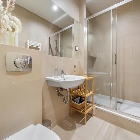 Rentplanet - Brzozowa Apartment