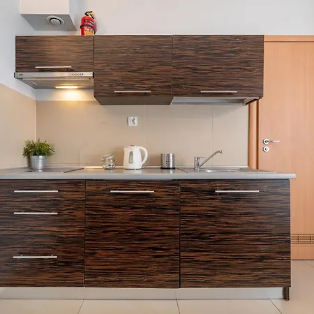 Rentplanet - Brzozowa Appartement *